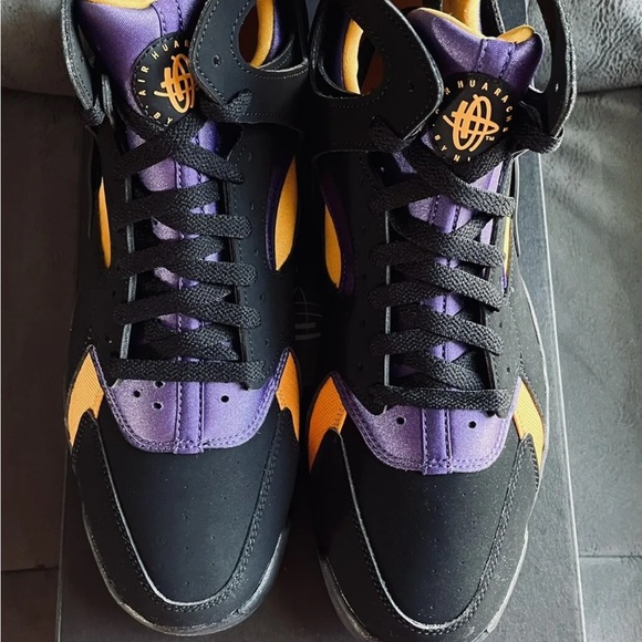 2023 Nike Air Flight Huarache Lakers Away Kobe Bryant PE Size -10 - Picture 3 of 6